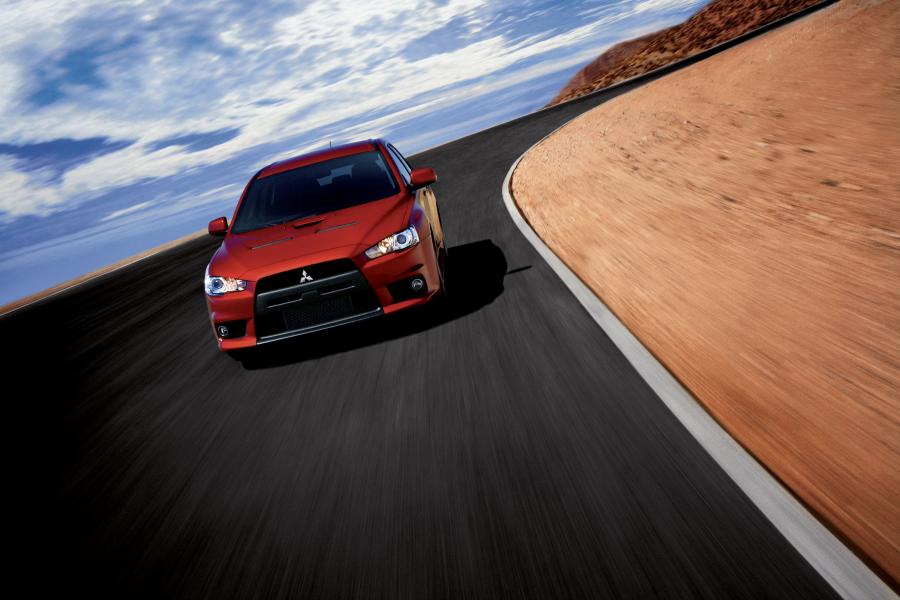  Mitsubishi Lancer Evolution X GSR 2012 года  (фото 18 из 18)